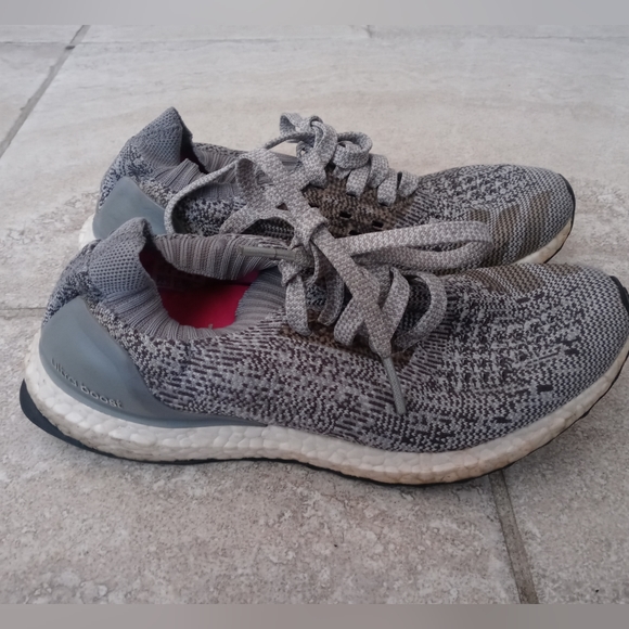 Womens size 7.5 Adidas Uncaged Ultra Boost - Picture 4 of 8